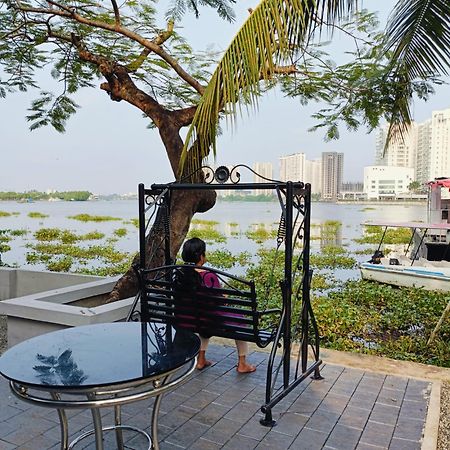 Hotel Marina Lounge Kochi Exterior foto